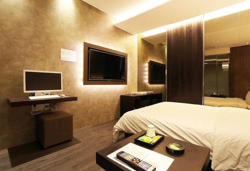 Motel Seoul National University Station Dam