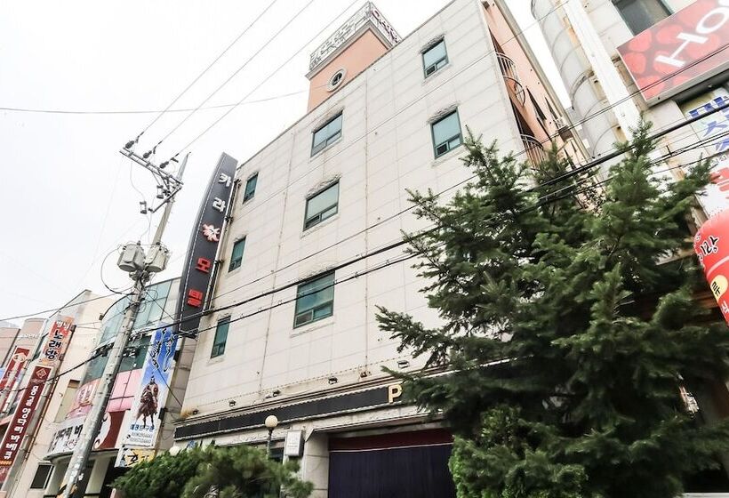 모텔 Ulsan Daldong Kara