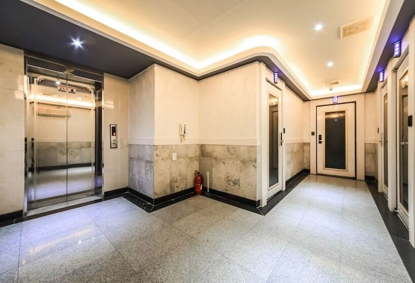 모텔 Ulsan Daldong Kara