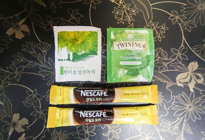 모텔 Ulsan Daldong Kara