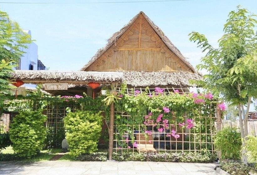 پانسیون Ba's Garden Beachside Homestay