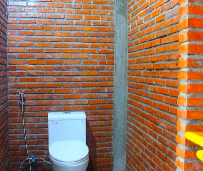 پانسیون Ba's Garden Beachside Homestay