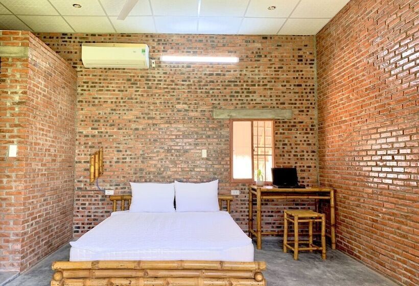 پانسیون Ba's Garden Beachside Homestay