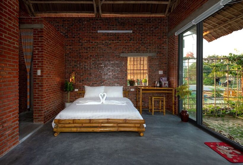 پانسیون Ba's Garden Beachside Homestay