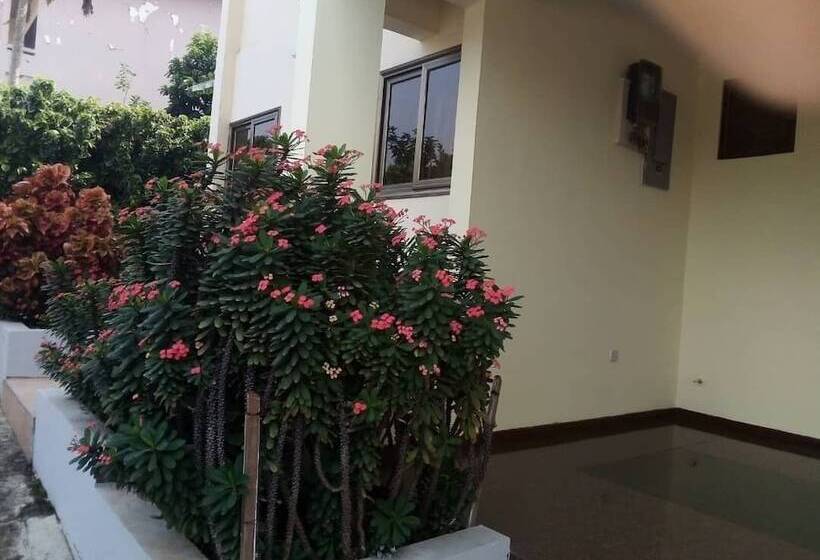 پانسیون Green Glass Guest House