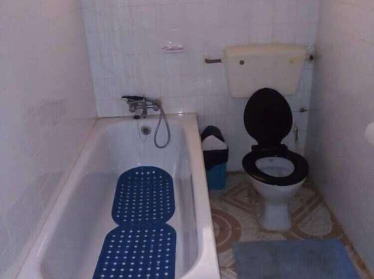 پانسیون Green Glass Guest House