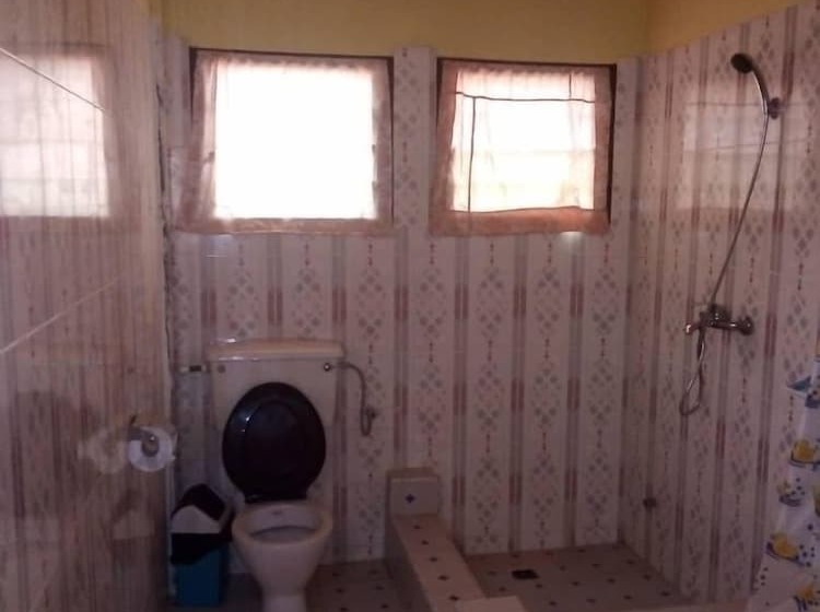 پانسیون Green Glass Guest House