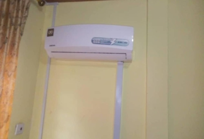 پانسیون Green Glass Guest House