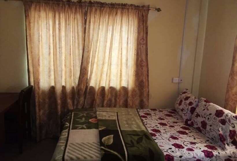 پانسیون Green Glass Guest House