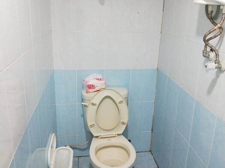 پانسیون Ha Ha Cat Home Kaifeng