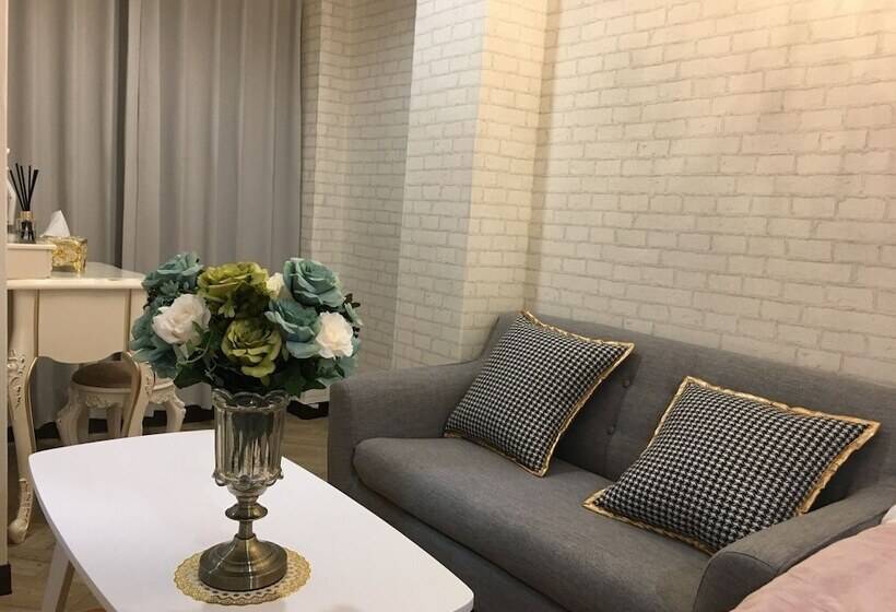 پانسیون Ha Ha Cat Home Kaifeng