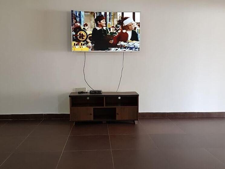 بنسيون Jbk Hostels Adjirinaganor