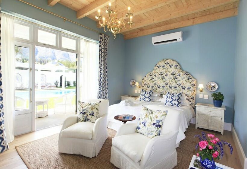 پانسیون La Cotte The Manor House