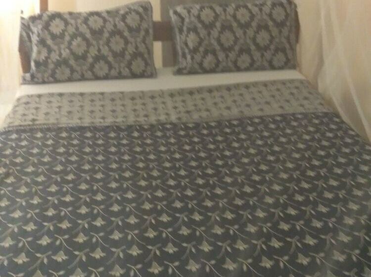 Pension (Hôtel basse catégorie) Miritini Guest House & Restaurant