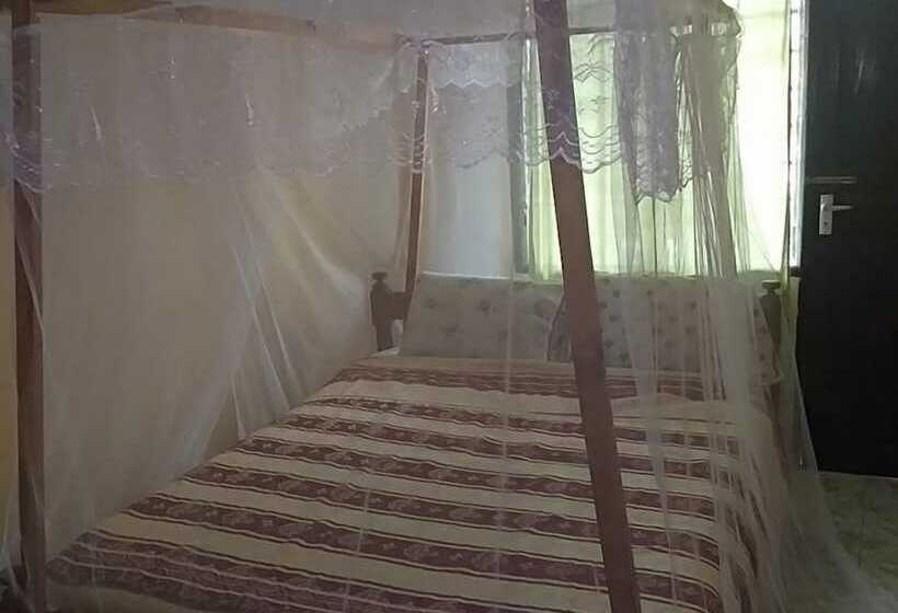 Pension (Hôtel basse catégorie) Miritini Guest House & Restaurant