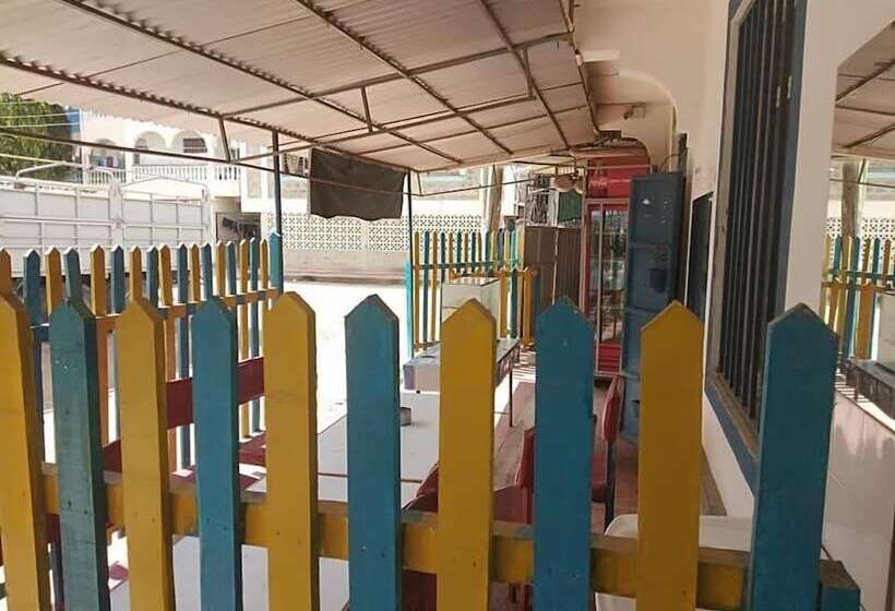 Pension (Hôtel basse catégorie) Miritini Guest House & Restaurant