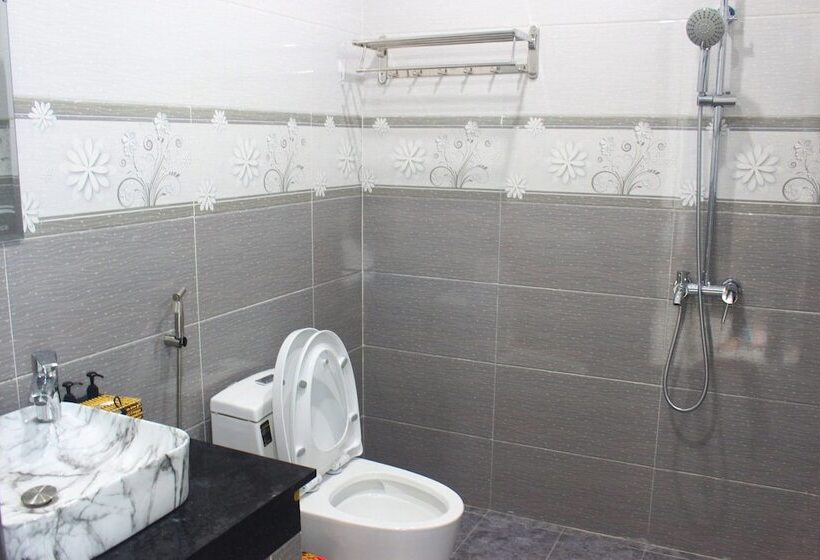 پانسیون Sunshine Ha My Beach Villa