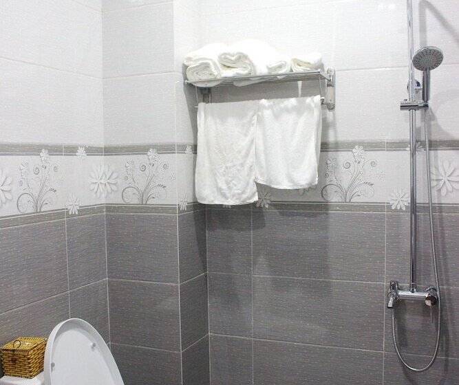 پانسیون Sunshine Ha My Beach Villa