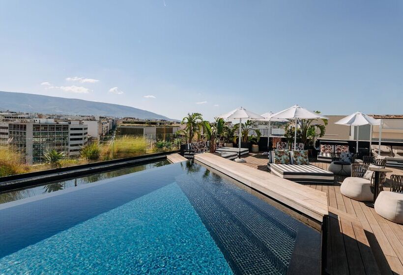 Skylark, Aluma Hotel & Resort