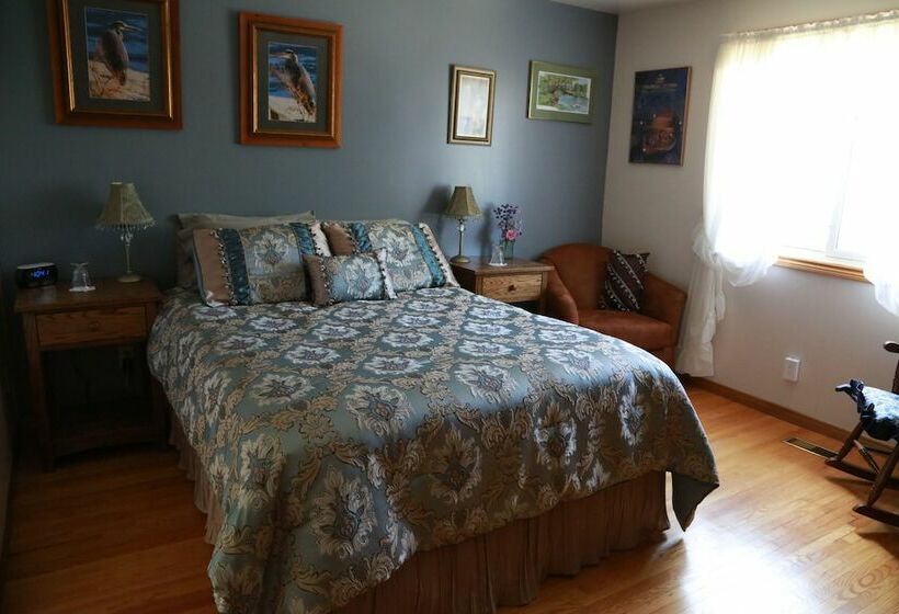 فندق A Garden Stroll B&b