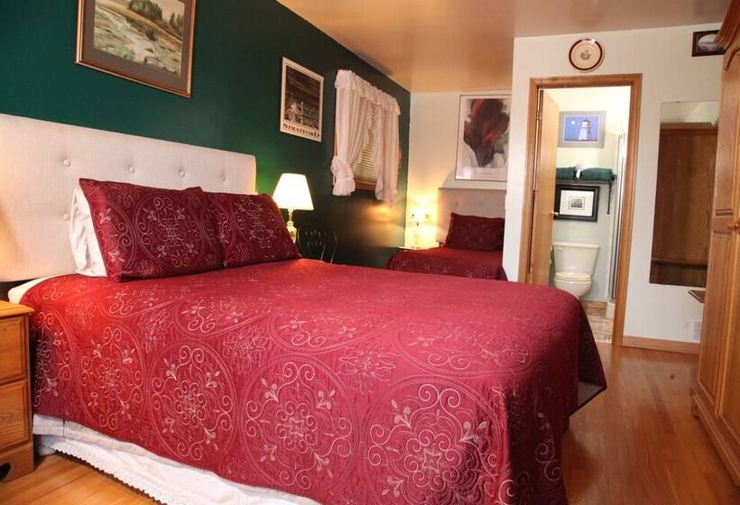 فندق A Garden Stroll B&b