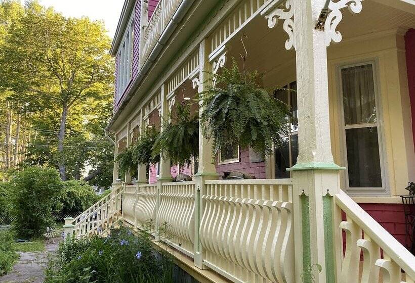 בית מלון כפרי Chambers Guest House B&b