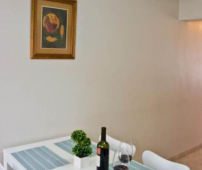 Hotel Complejo La Lucila