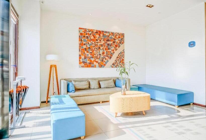 Hanting Hotel Nanjing Aoti Center