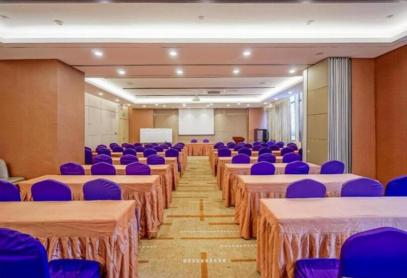 Hanting Hotel Nanjing Aoti Center