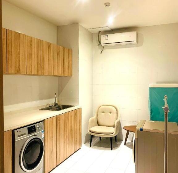 Hanting Hotel Nanjing Aoti Center