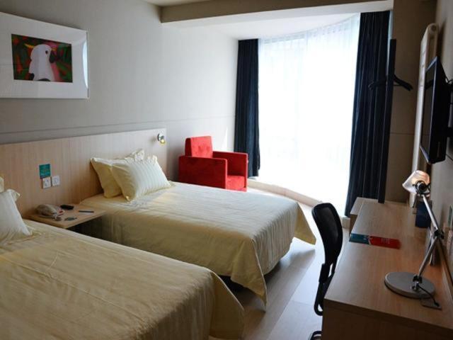 בית מלון כפרי Jinjiang Inn Hohhot South Tongdao Road