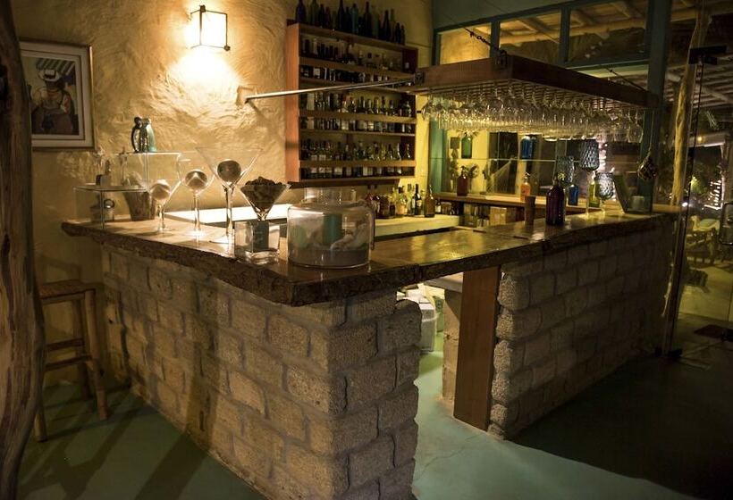 هتل La Posada De Los Tumpis