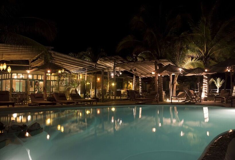 هتل La Posada De Los Tumpis