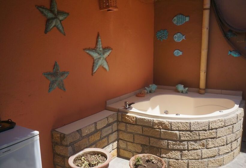 هتل La Posada De Los Tumpis