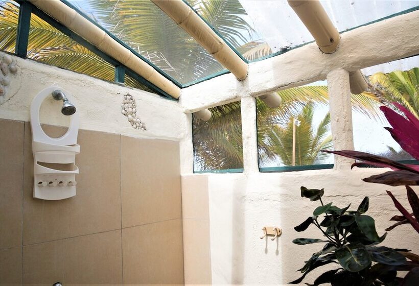 هتل La Posada De Los Tumpis