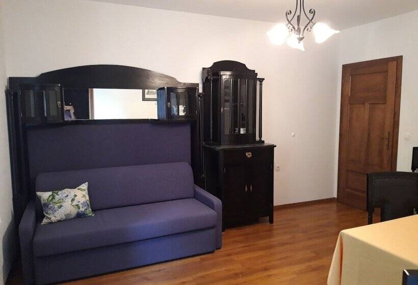 هتل Merkež Guest House