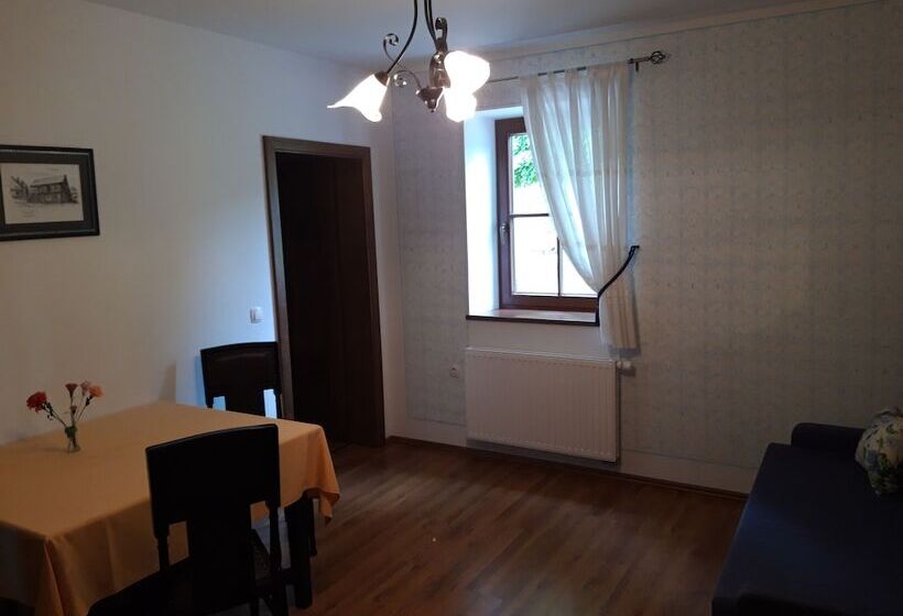 هتل Merkež Guest House