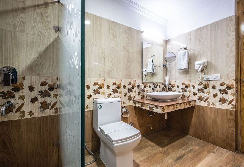 هتل Sangaylay Palace