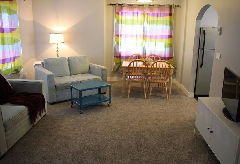 فندق Stoneshire Guesthouse