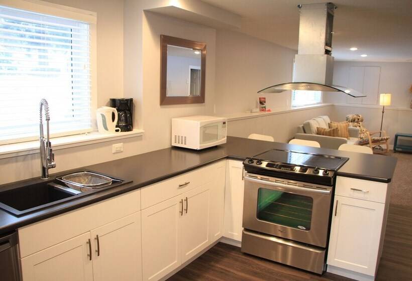 فندق Stoneshire Guesthouse