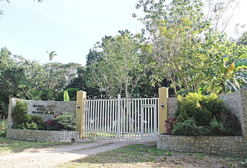 בית מלון כפרי Submarine Garden Beach Resort