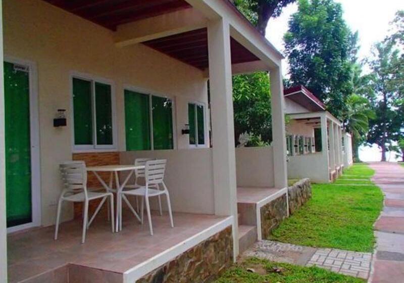 בית מלון כפרי Submarine Garden Beach Resort