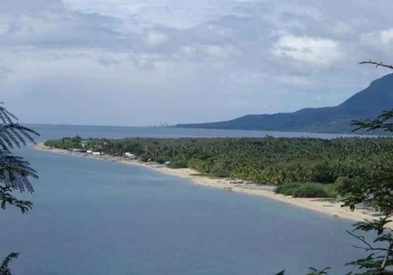 בית מלון כפרי Submarine Garden Beach Resort