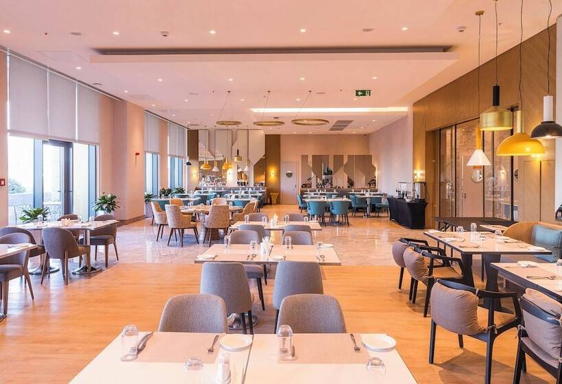 فندق Hilton Garden Inn Samarkand Sogd