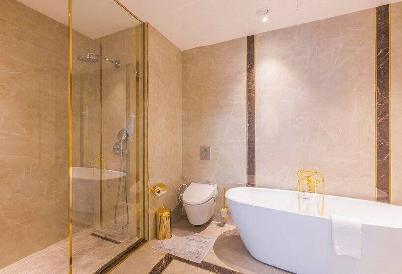 בית מלון כפרי Hilton Garden Inn Samarkand Sogd