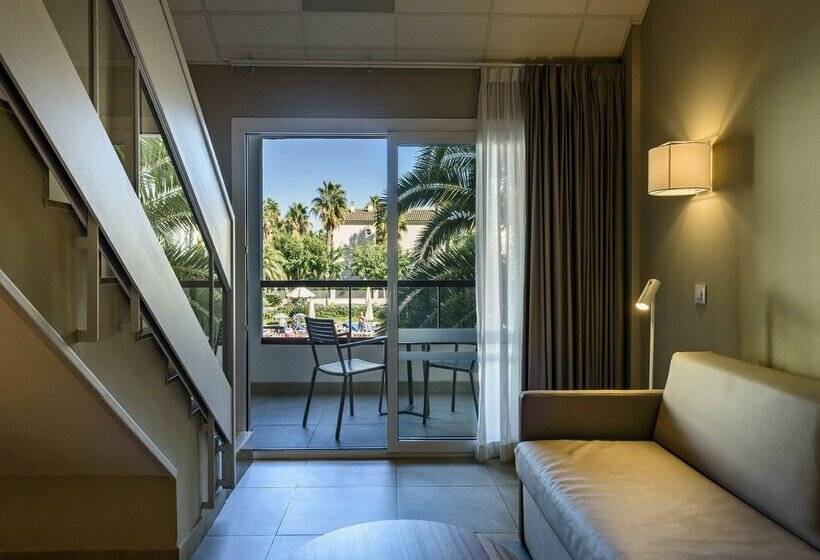 ホテル Estival Park Almaris