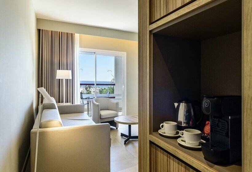 ホテル Estival Park Almaris