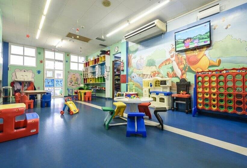 ホテル Estival Park Almaris