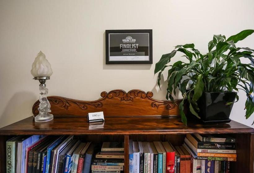 119 On Georges Bed And Breakfast