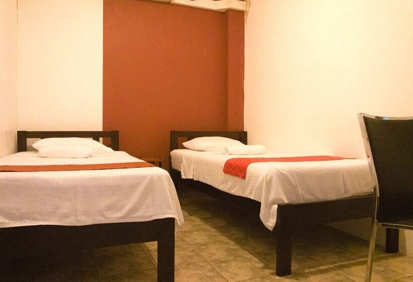 هاستل Backpack Lanka